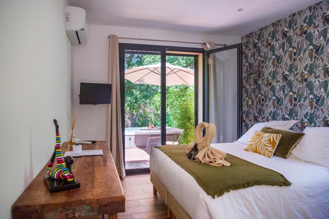 Hotel Confidentiel Le Grecale เปียนอตอลี-กัลดาเรโล ภายนอก รูปภาพ