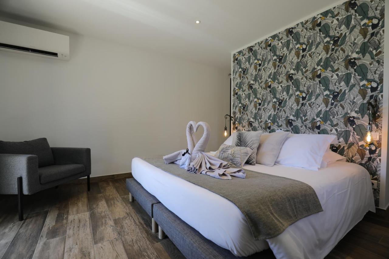 Hotel Confidentiel Le Grecale เปียนอตอลี-กัลดาเรโล ภายนอก รูปภาพ